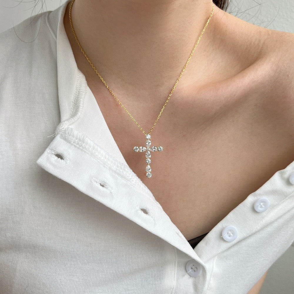 D Color Moissanite Cross Necklace for Mom, 925 Silver, 18K Gold Plated