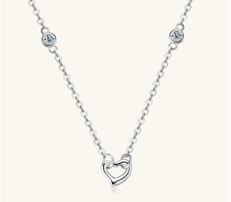 Custom GRA Moissanite Lab-Diamond Bezel Hearts Chrome Necklace Rose Gold 925 Silver For Women Cushion Cut Daily Wear